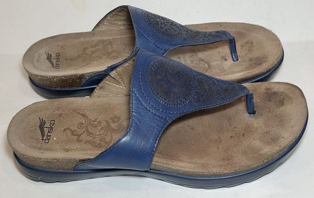 Dansko Priya Blue Tooled Leather Thong Sandals Comfort Footbed EU 40 US 9.5-10